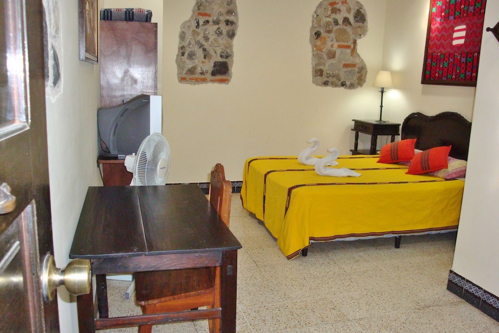 Posada San Vicente 28/50