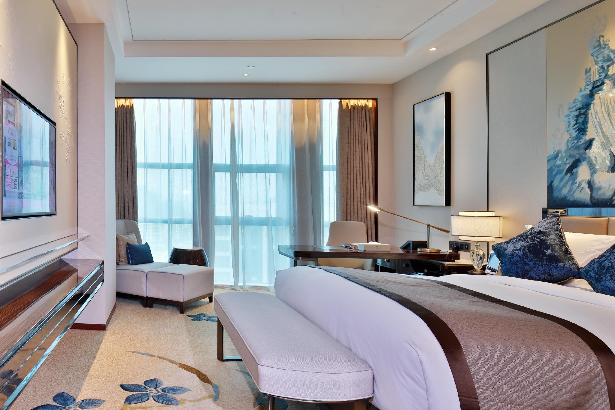 Deluxe, Double Bed