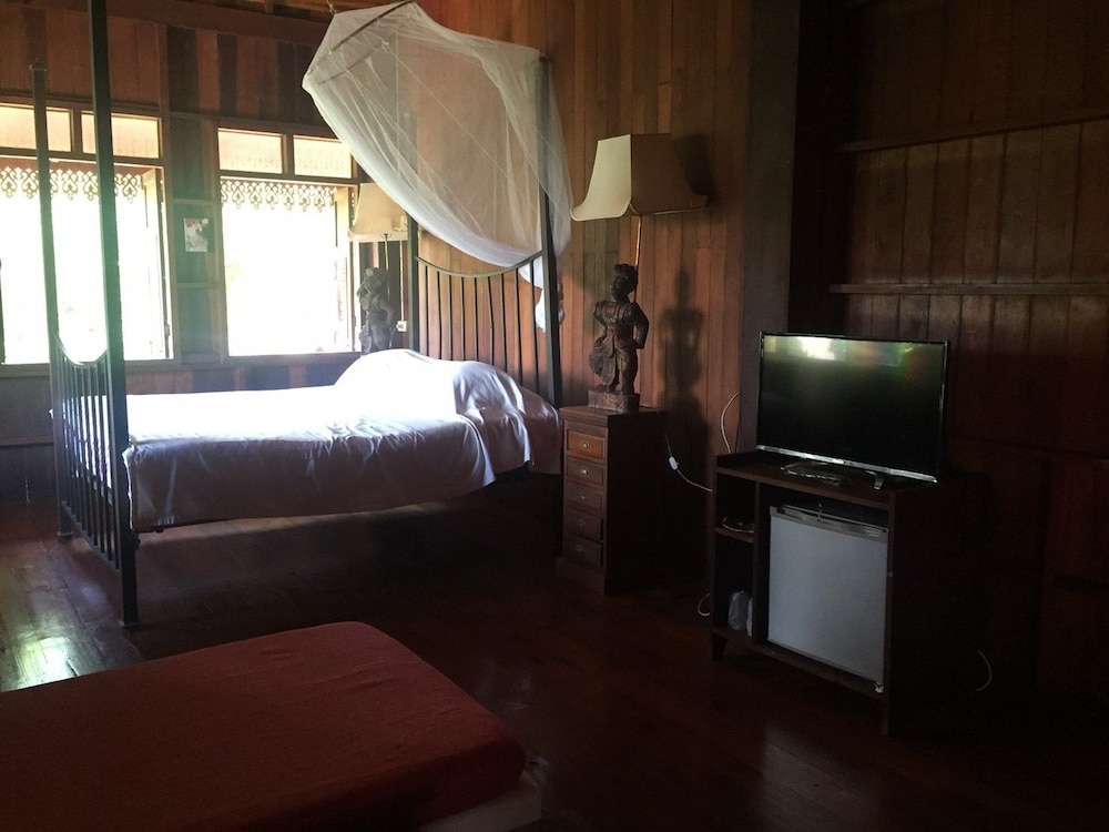 Ruen Thai Rim Haad 14/53