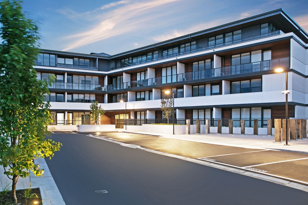Clayton Serviced Apartments 1/33