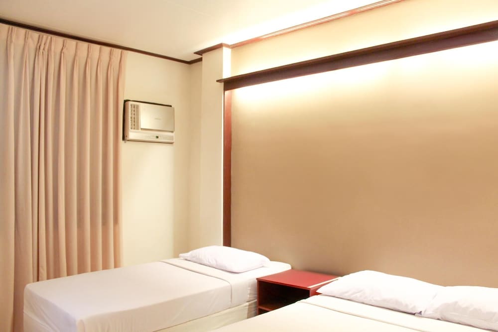 Dumaguete Royal Suite Inn 27/50