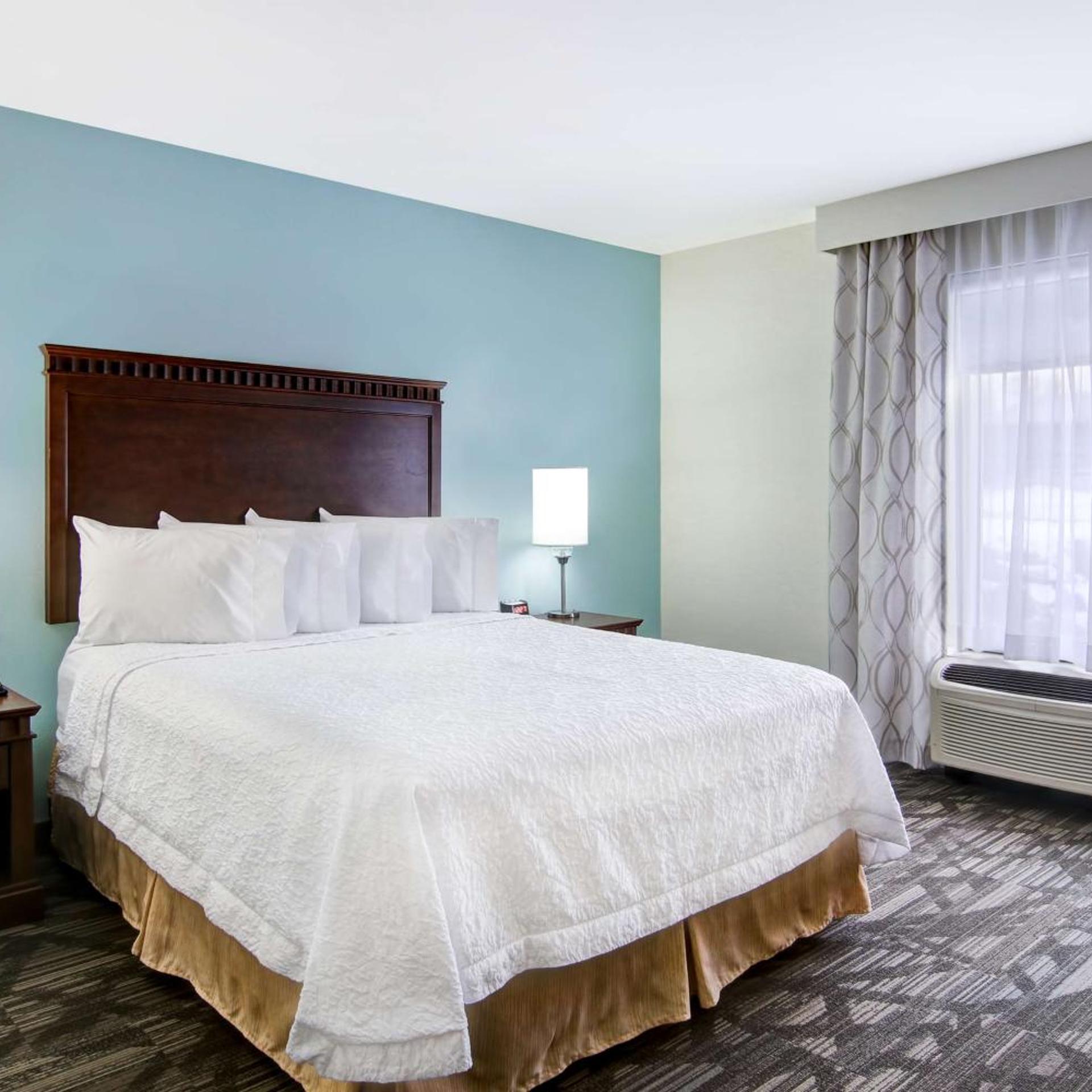 Room, King Bed, Queen Bed, Accessible