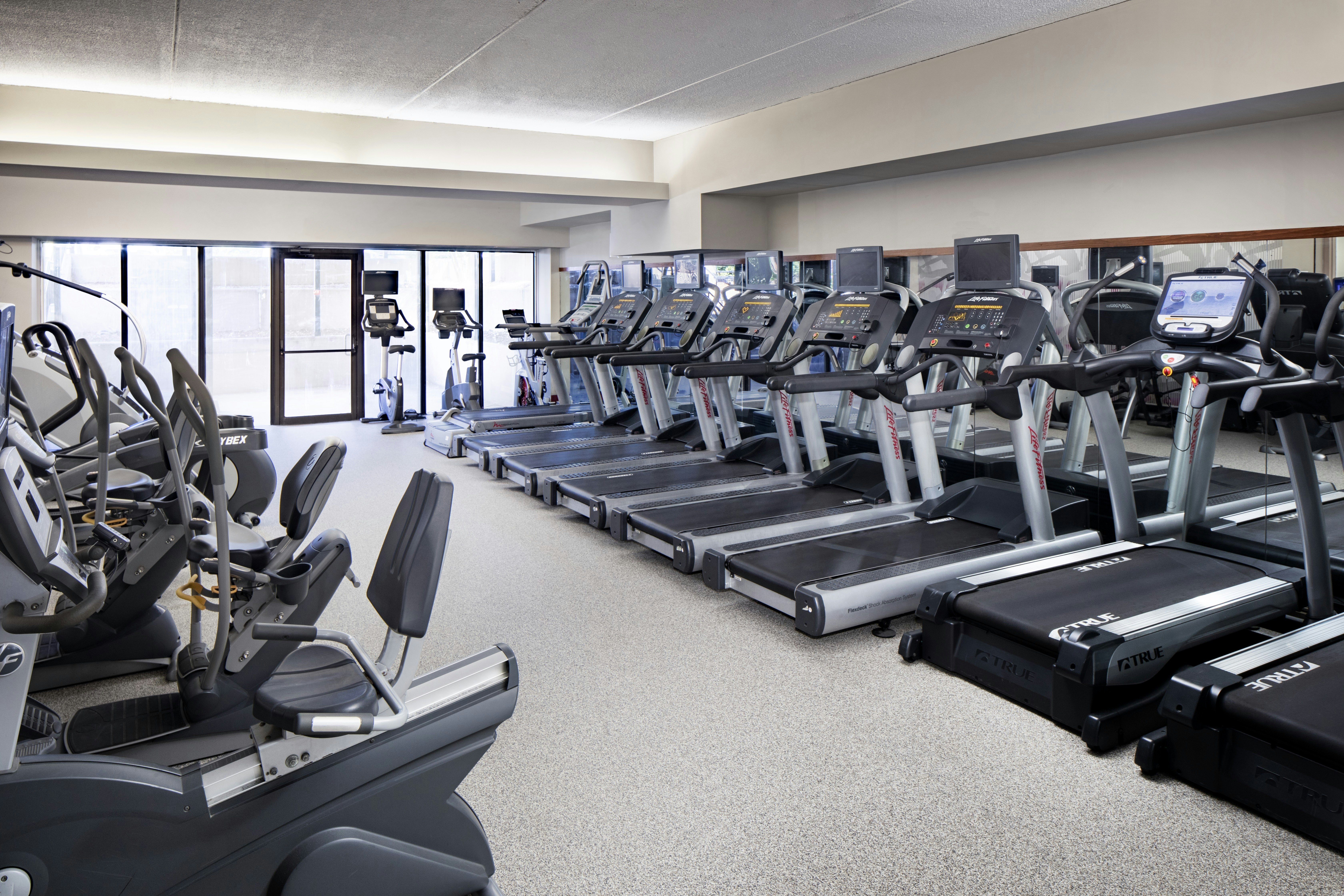 DoubleTree by Hilton Nashua 5/33