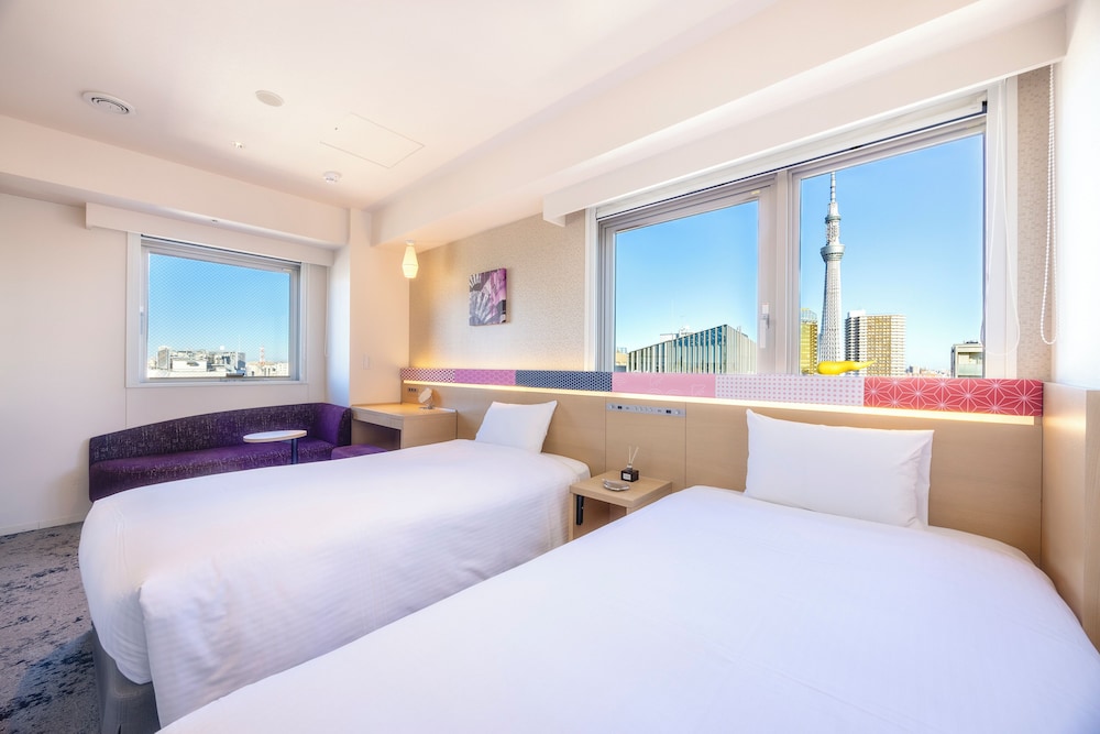 ROOM, TWIN BEDS, HIGH FLOOR