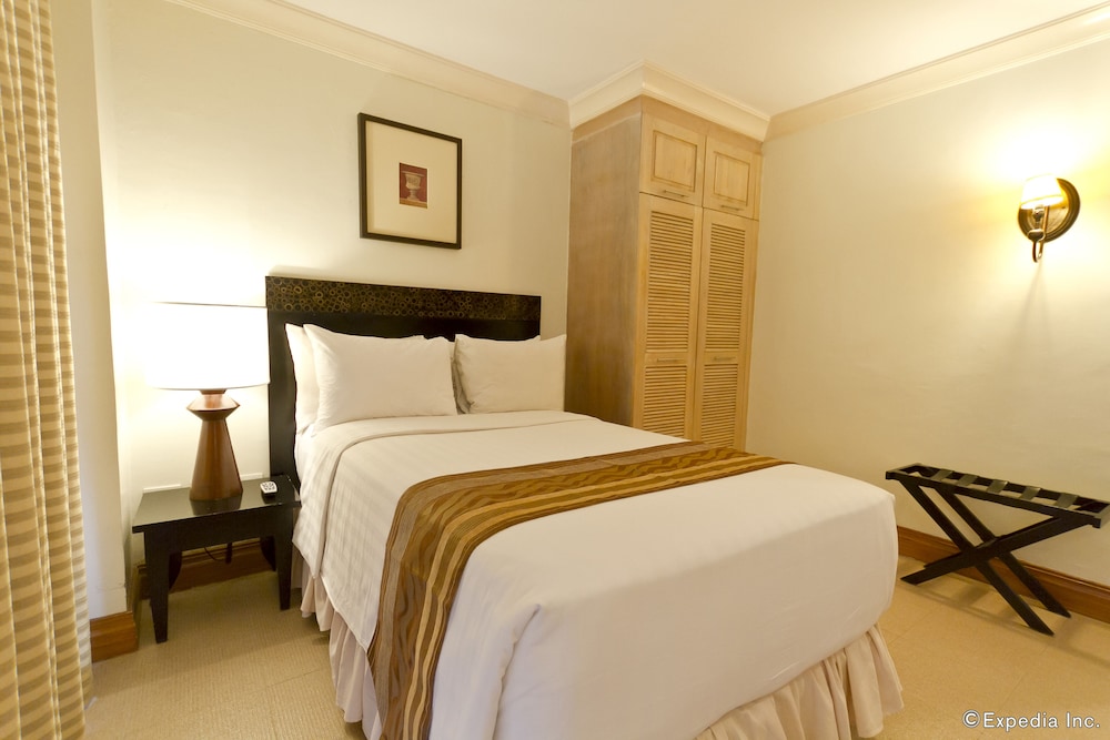Crown Regency Suites Mactan 23/74