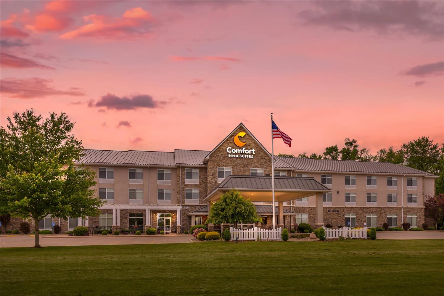 Comfort Inn & Suites Dover, OH 11/11