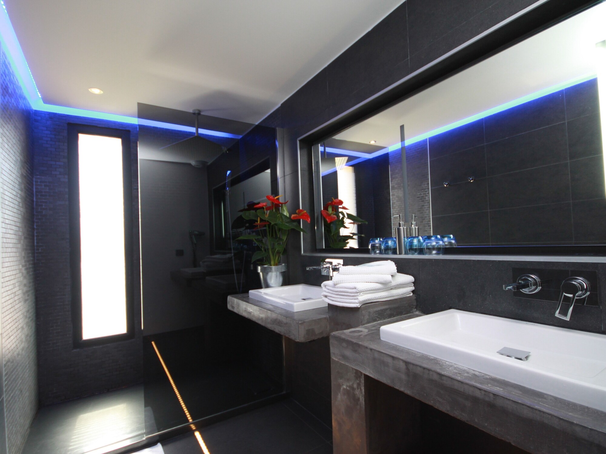 Parentale, Suite, Queen and Twin Beds, Private Bathroom، Nature Et Design 3/3