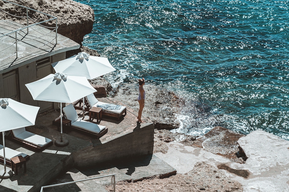 Apollo Resort 58/63