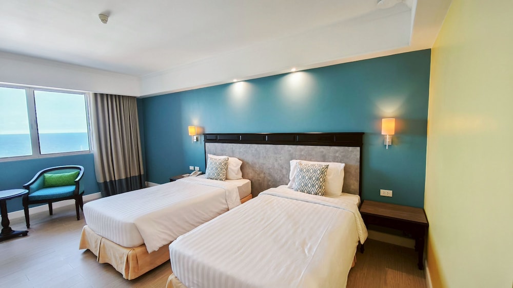 PLUS, SUPERIOR, TWIN BEDS