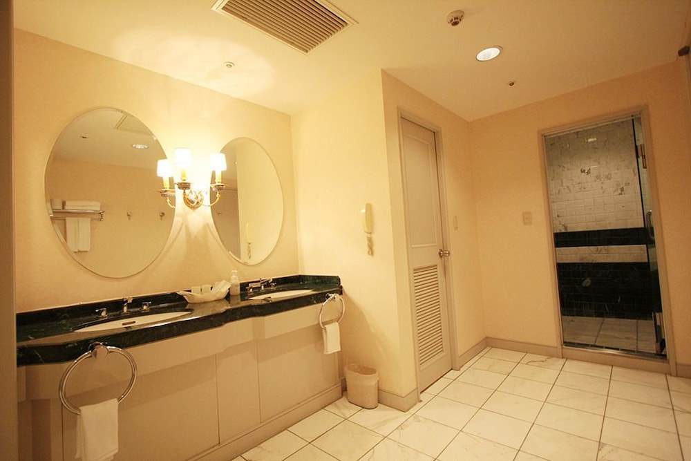 Sendai Hills Hotel 18/37