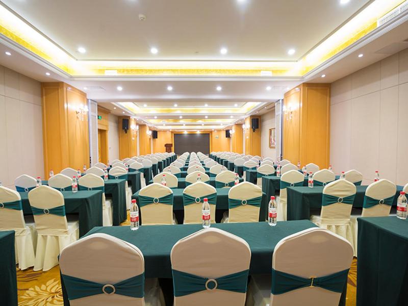 Vienna International Hotel (Zhengzhou Zhongyuan Futa) 30/34