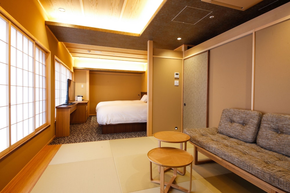 THE SHIROYAMA TERRACE TSUYAMA VILLA 50/68