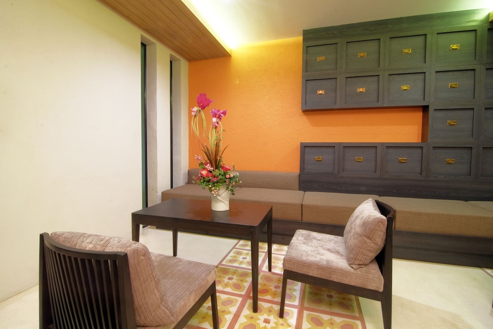 Tapae Gate Villa 47/79
