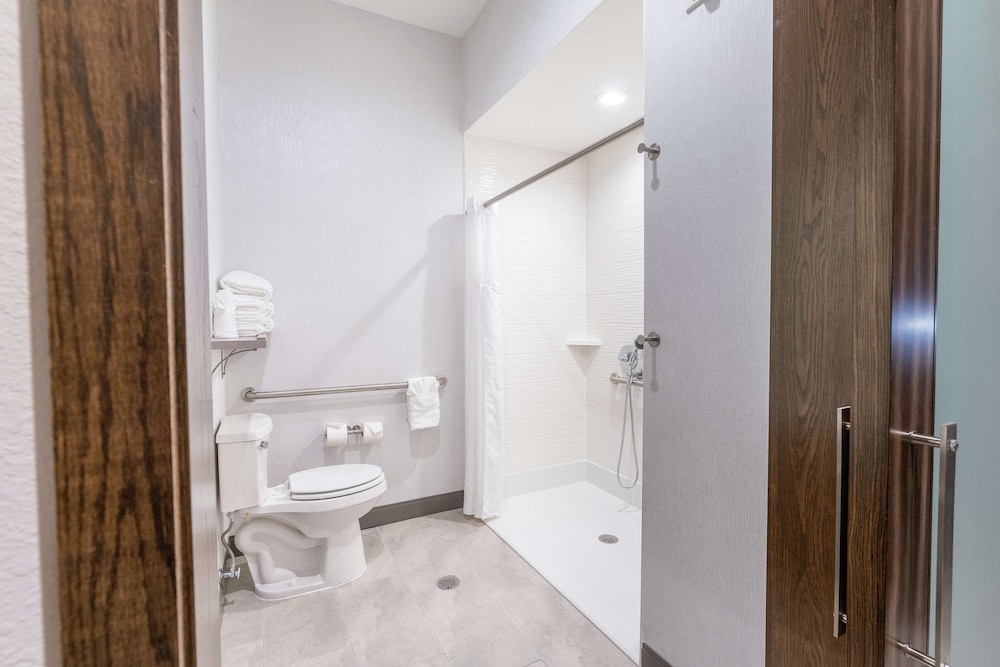Hilton Garden Inn Wichita Downtown Ks 12/26