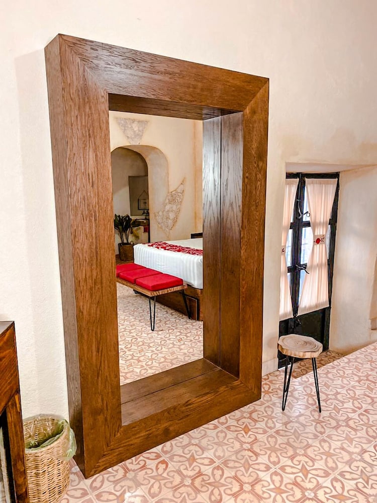 Hotel Boutique Santo Cuervo 50/50