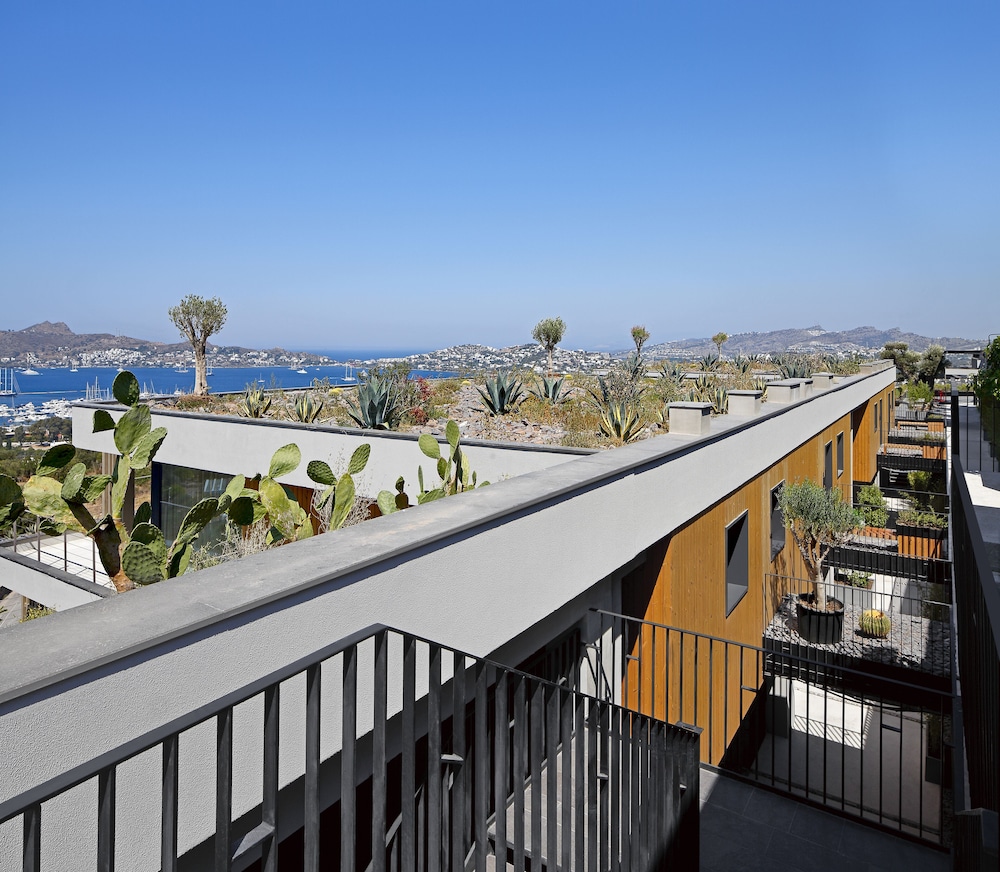 G Beyond Residences & Villas 2/50