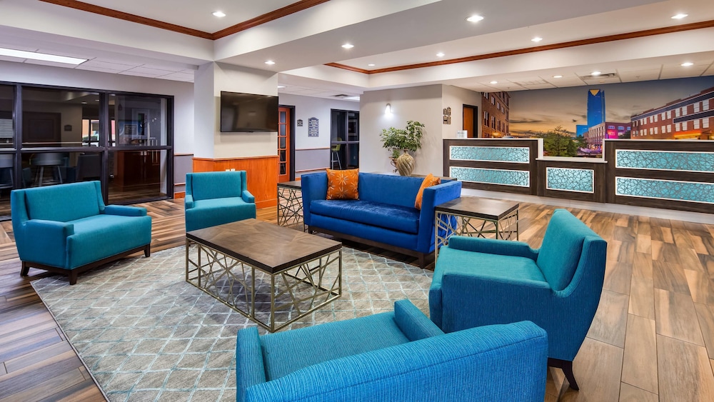 Best Western Plus Midwest City Inn & Suites 22/27