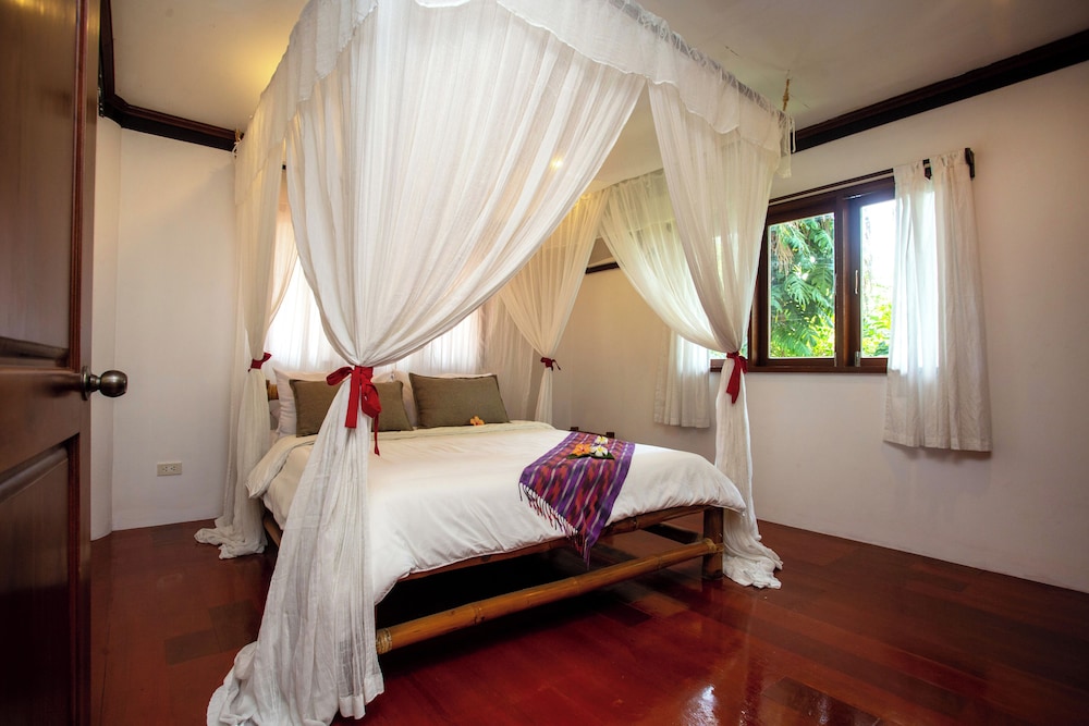 Mandala Spa and Resort Villas 11/50