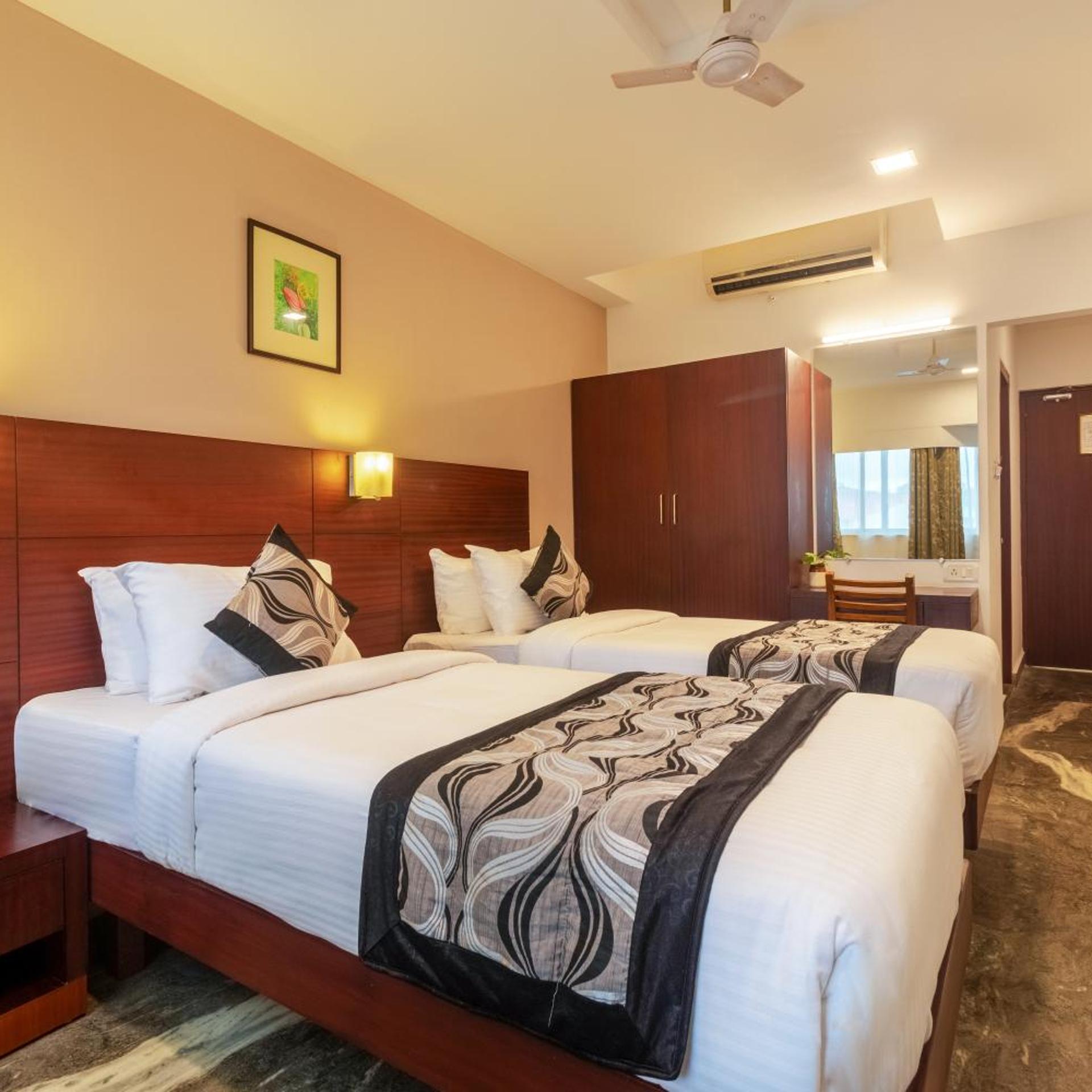 Zip By Spree Hotels Mangala Towers 14/48