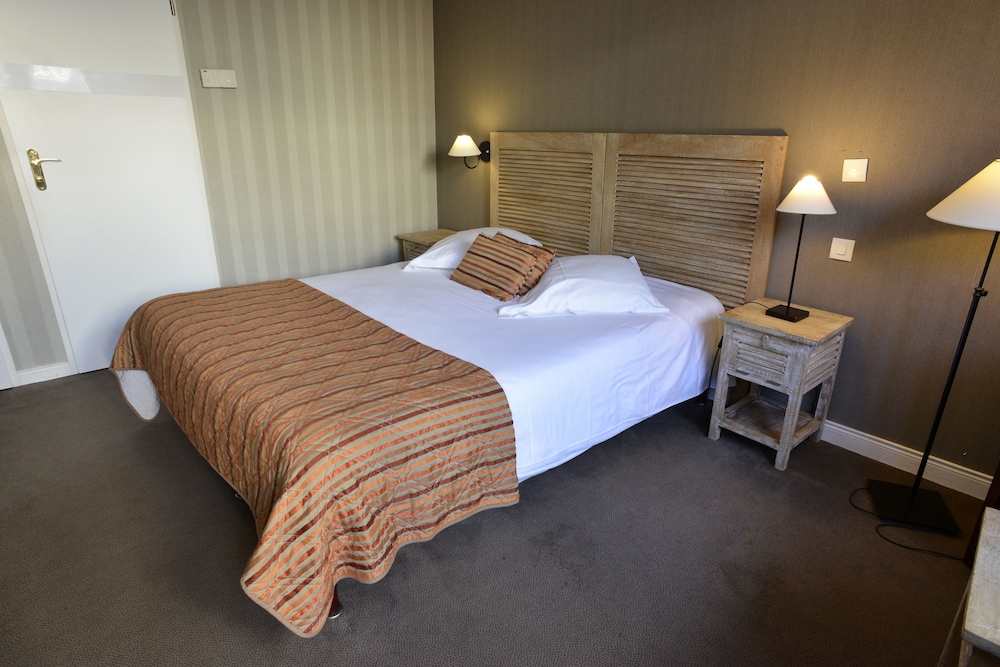 Qualys Hotel Almoria 29/75