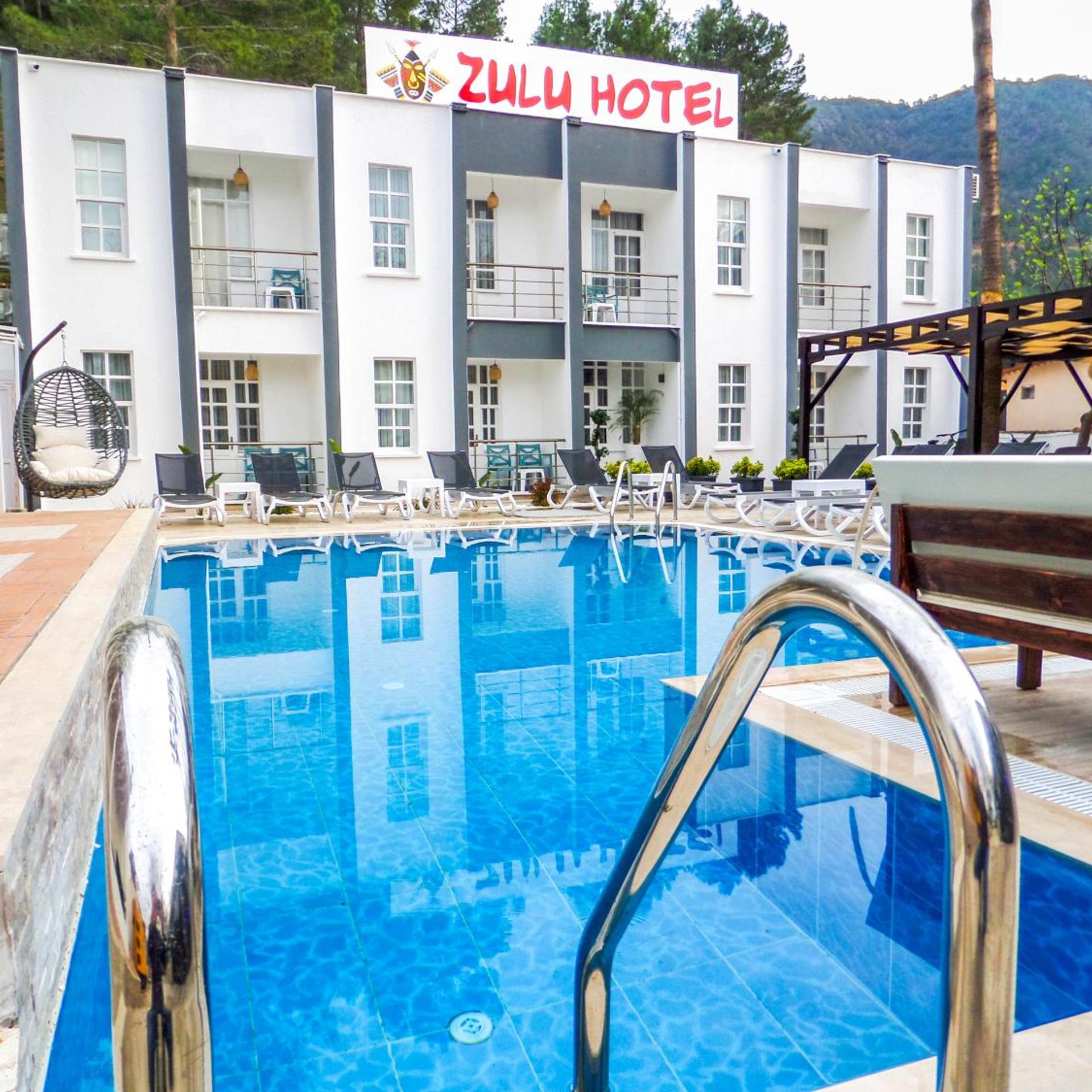 Zulu Hotel 1/30