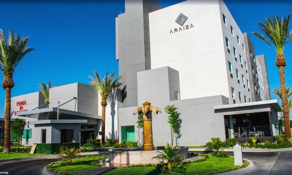 Hotel Araiza San Luis 8/74
