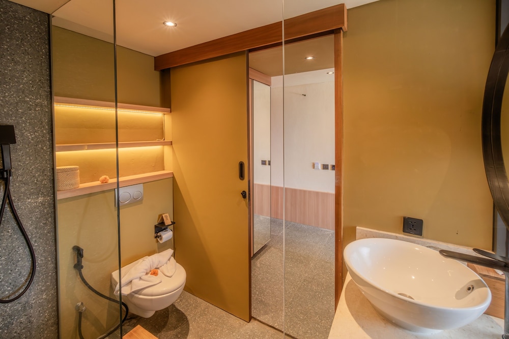 Canggu Cabana Beach Resort by Ini Vie Hospitality 63/64