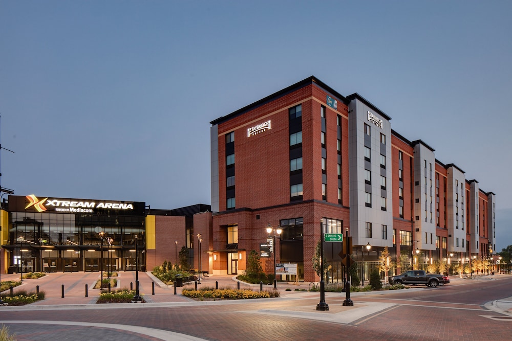 Staybridge Suites Iowa City Coralville 1/50