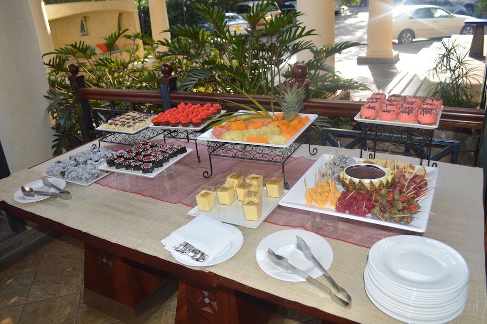 The Heron By Sarovar Portico India, Nairobi 55/77