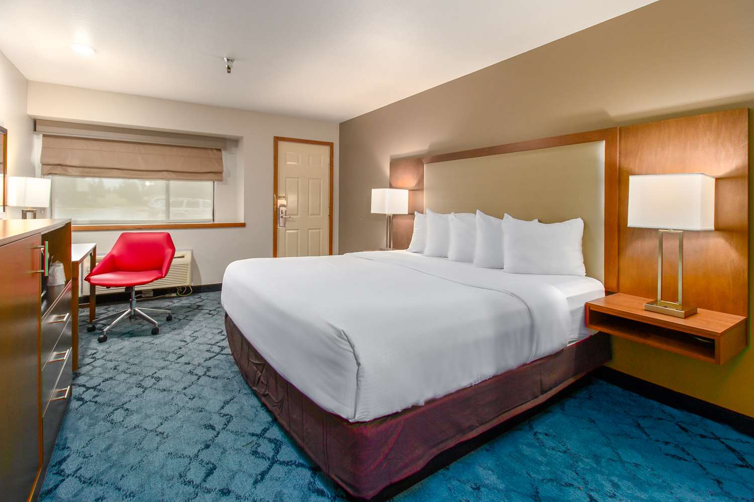 Premium, King Bed, River View