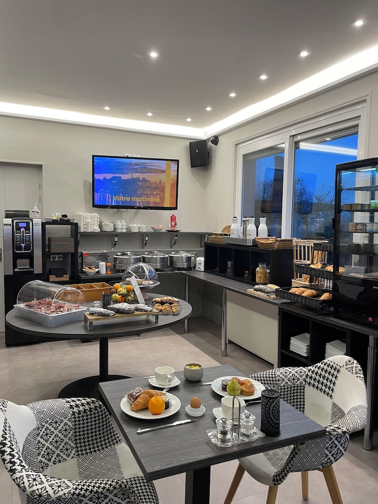 HOSTELLERIE DU CENTROTEL ET SPA 25/29