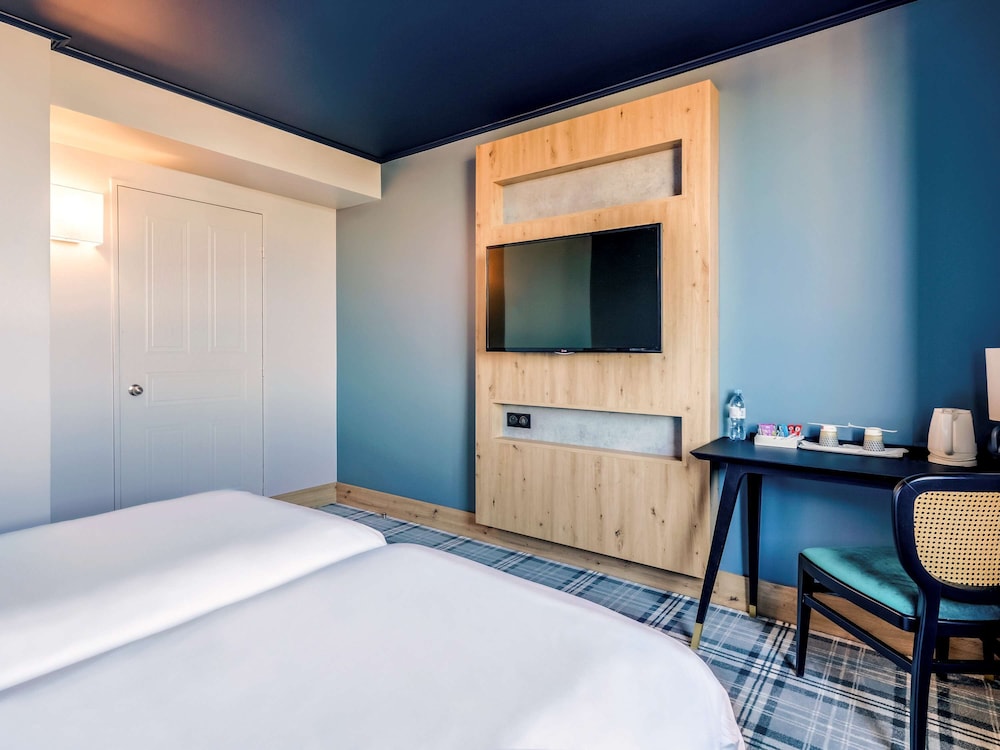 Mercure Lyon Est Villefontaine 12/64