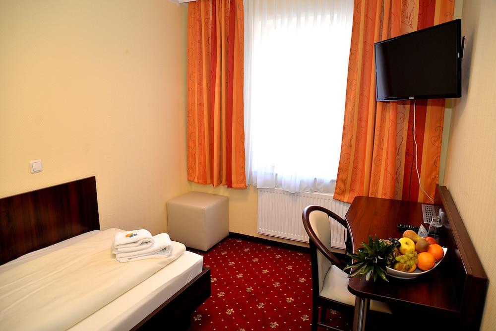 Hotel Neugrabener Hof 11/23