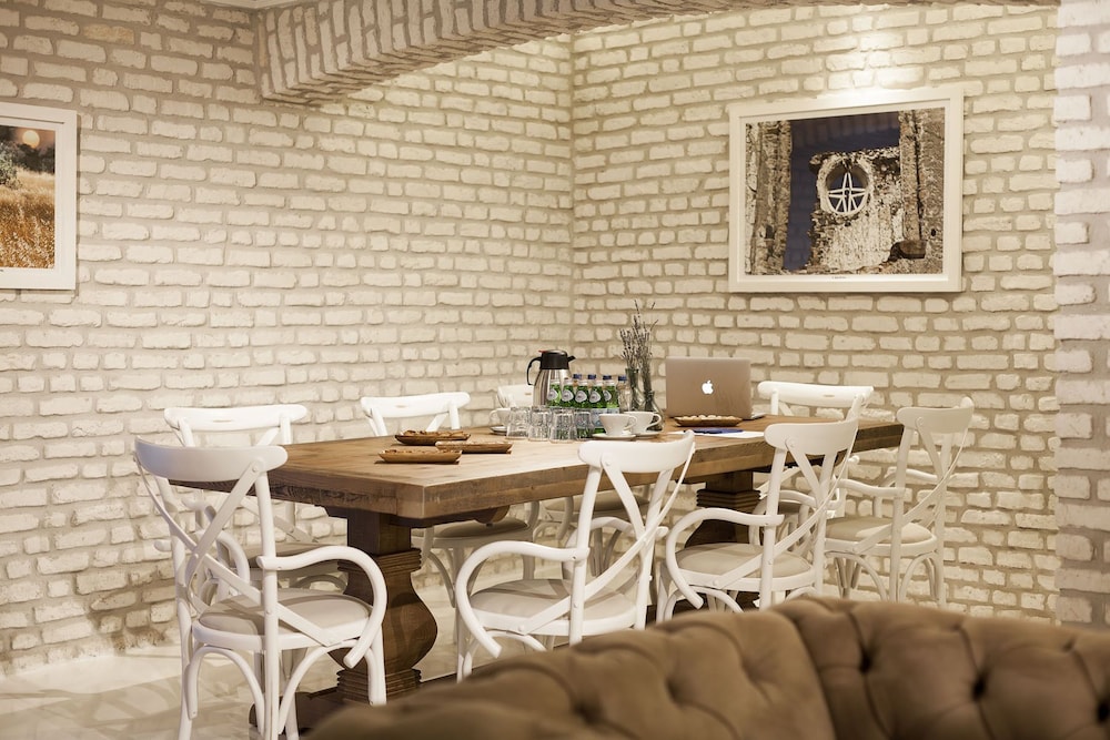 Pur Beyaz Butik Otel 36/50