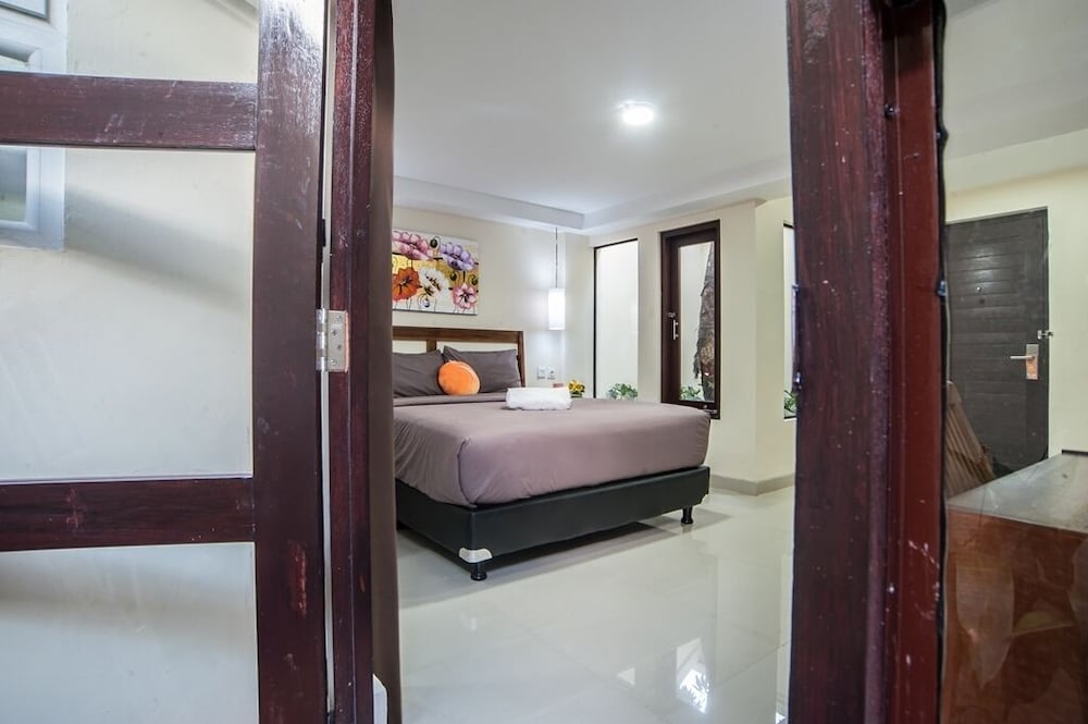Kelan Tel Bali 21/43