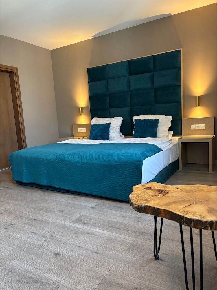 Hotel Athen Kelsterbach Frankfurt Airport 20/50