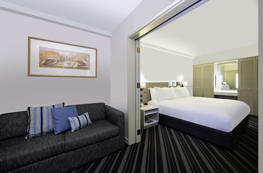 DoubleTree by Hilton Darwin Esplanade 23/70
