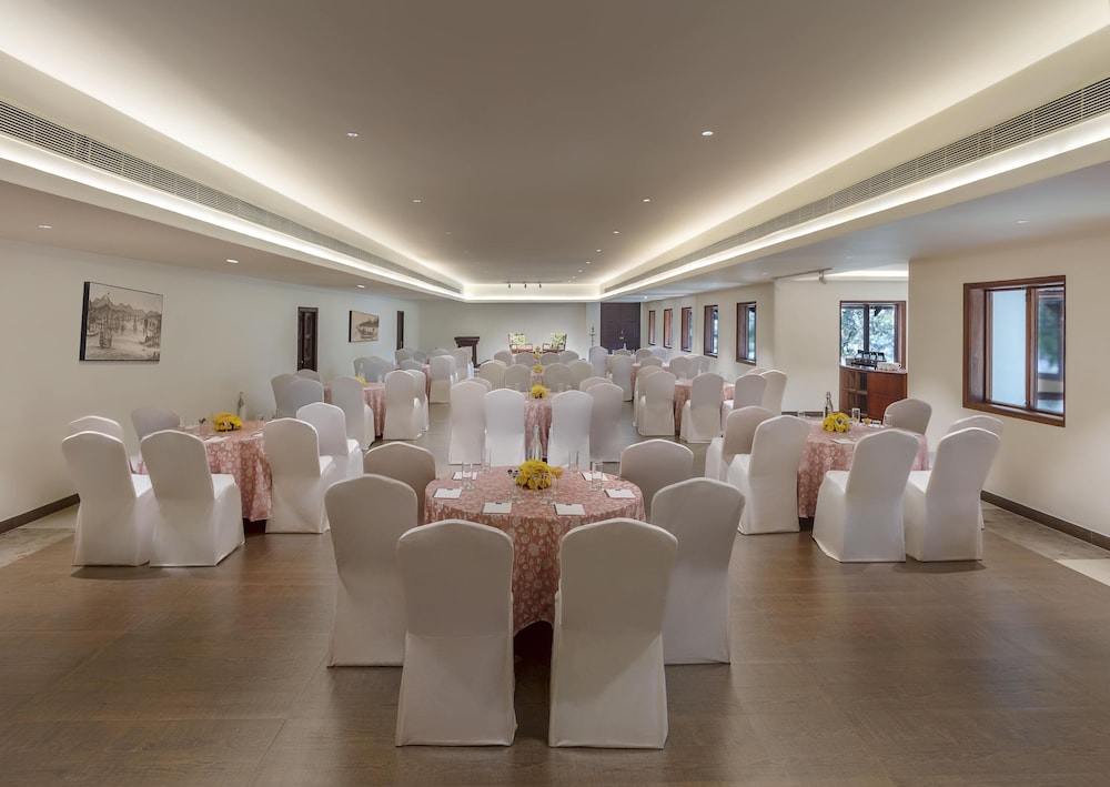 Estuary Sarovar Premiere , Poovar Island 40/50