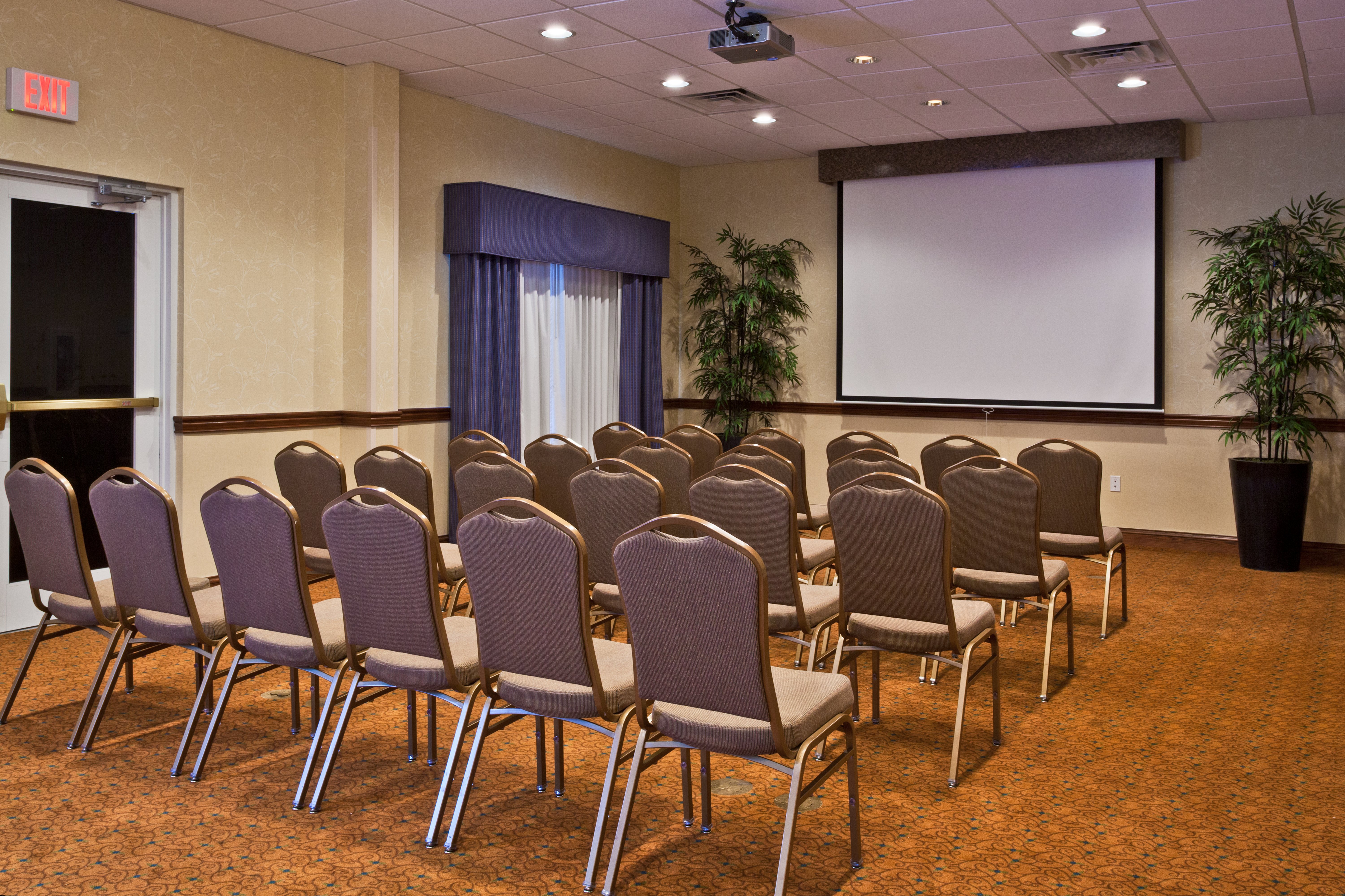 Holiday Inn Express Hotel And Suites Lakeland North I 4 36/46
