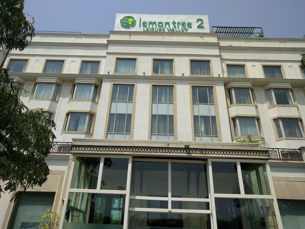 Lemon Tree Premier 2 Gurugram 2/62
