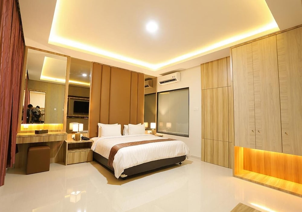 The K Hotel 19/48