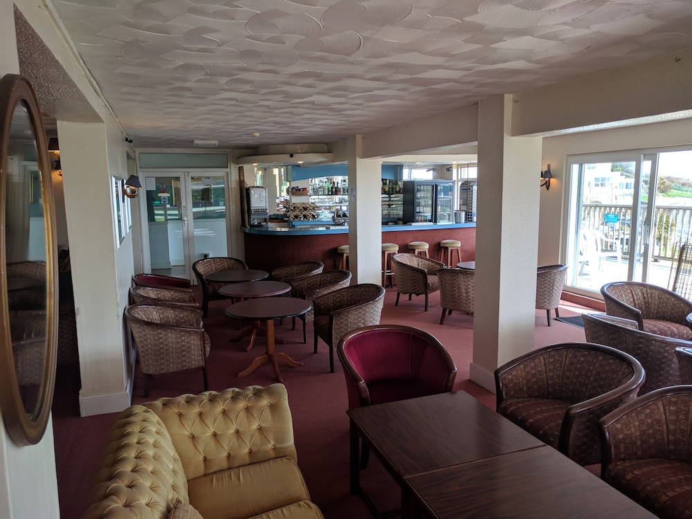 OYO Mayfair Hotel Isle of Wight 35/60