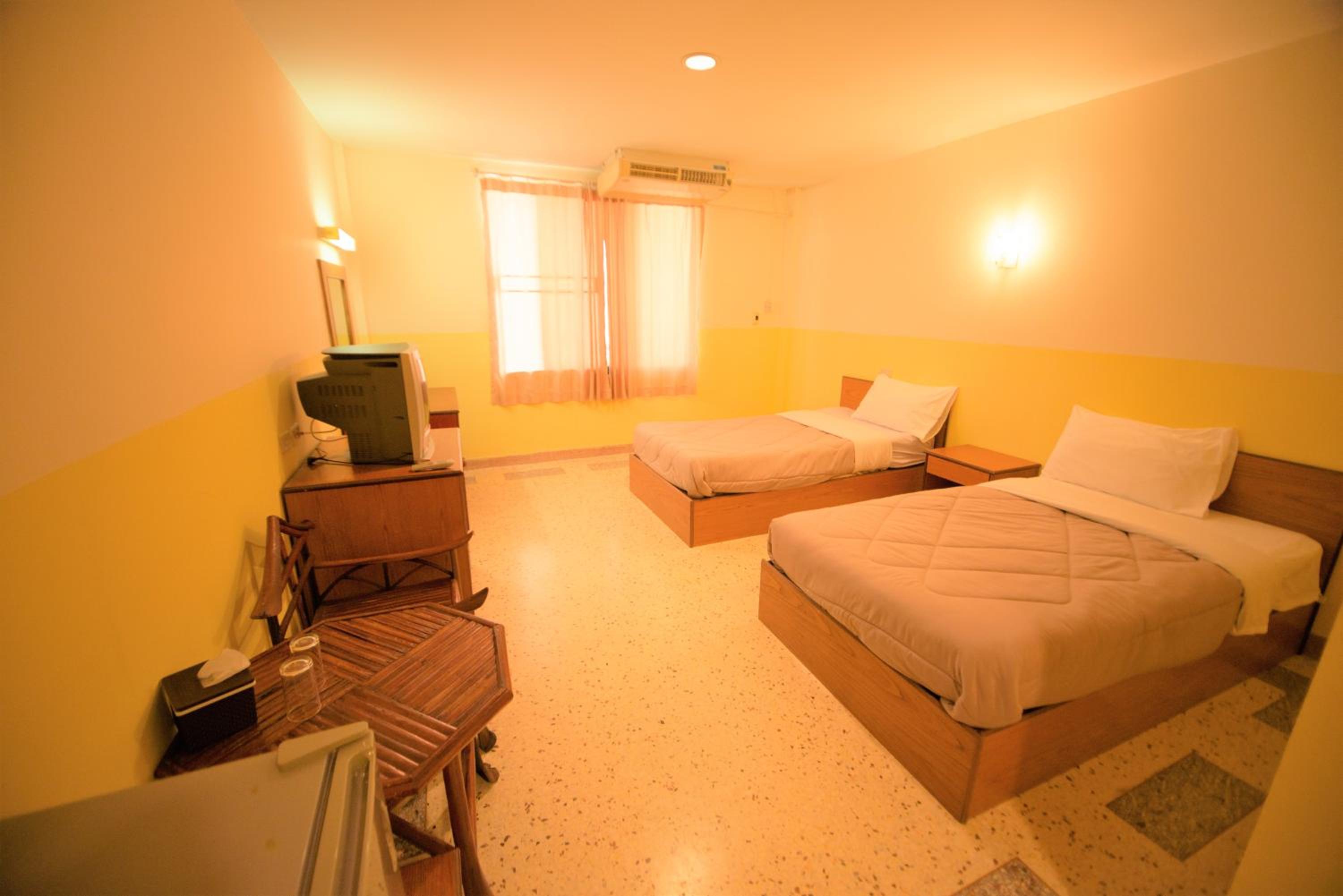 Kim Jek Cin 2 Hotel - 2 12/45