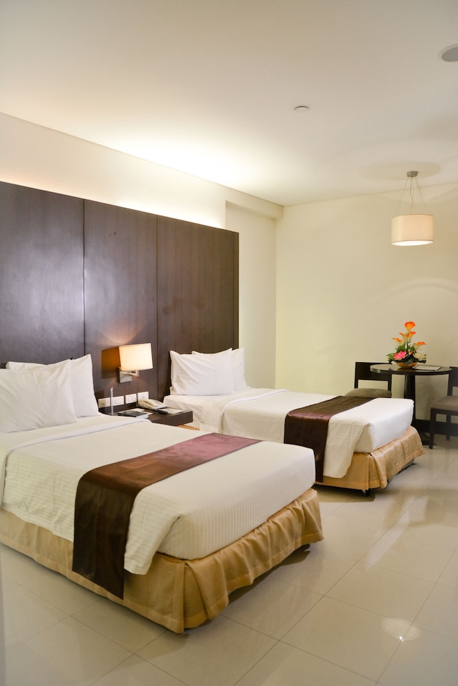 PREMIUM, SUPERIOR, TWIN BEDS