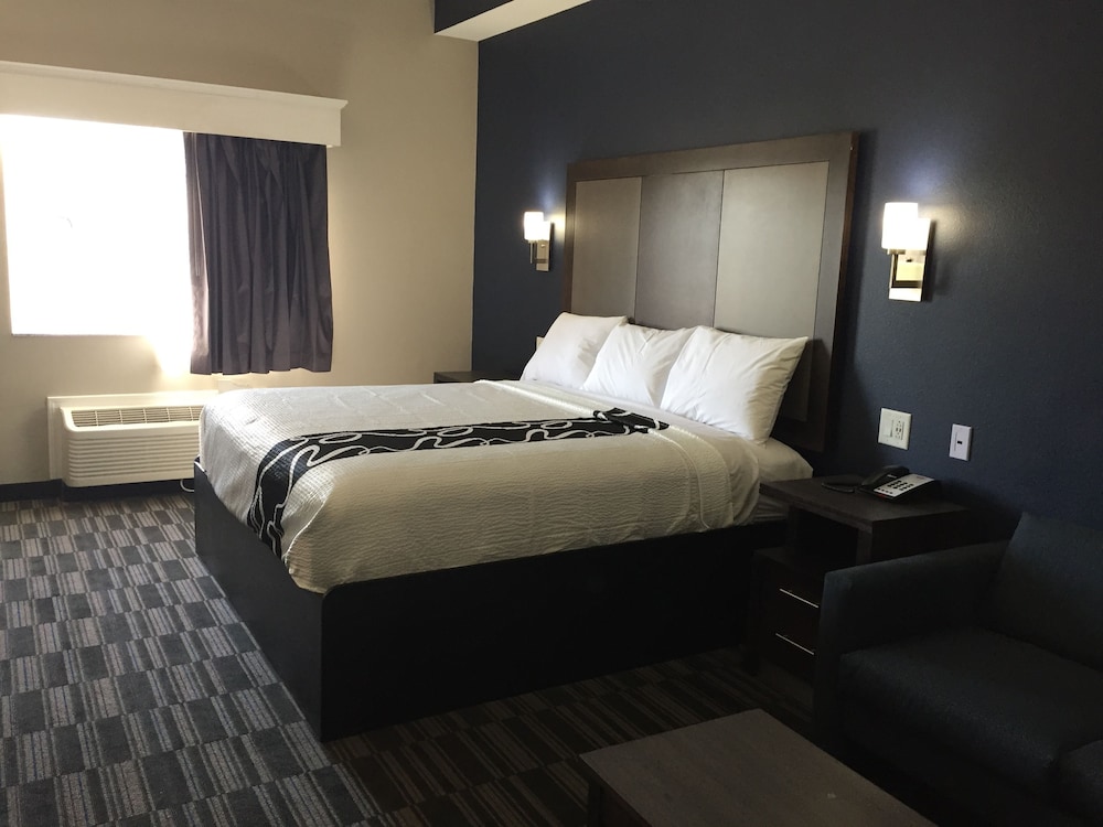Home Inn And Suites 20/49