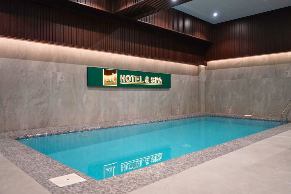 Al Anvar Hotel 36/48