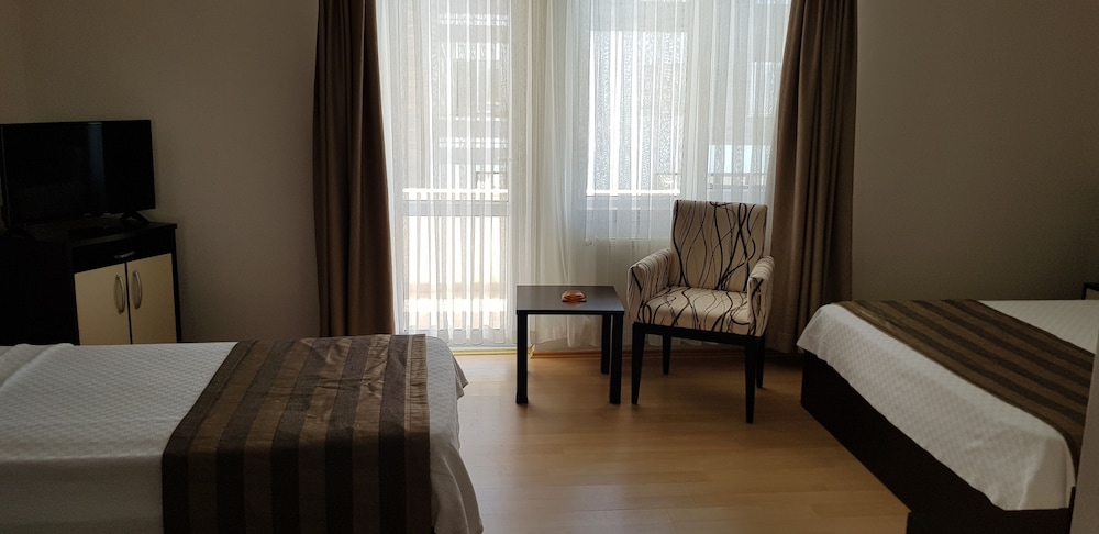 Troas Beach Hotel 22/59