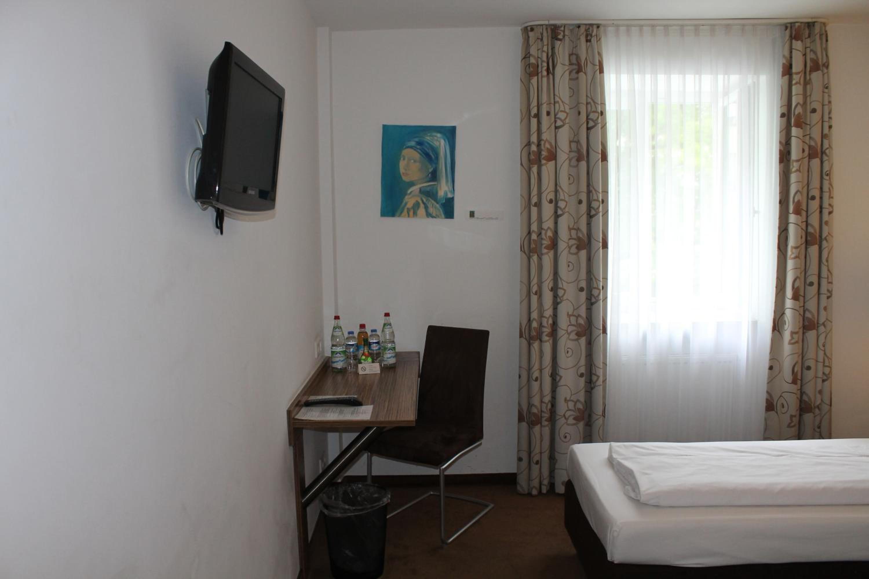 غرفة مفردة، Hotel Andra 3/14
