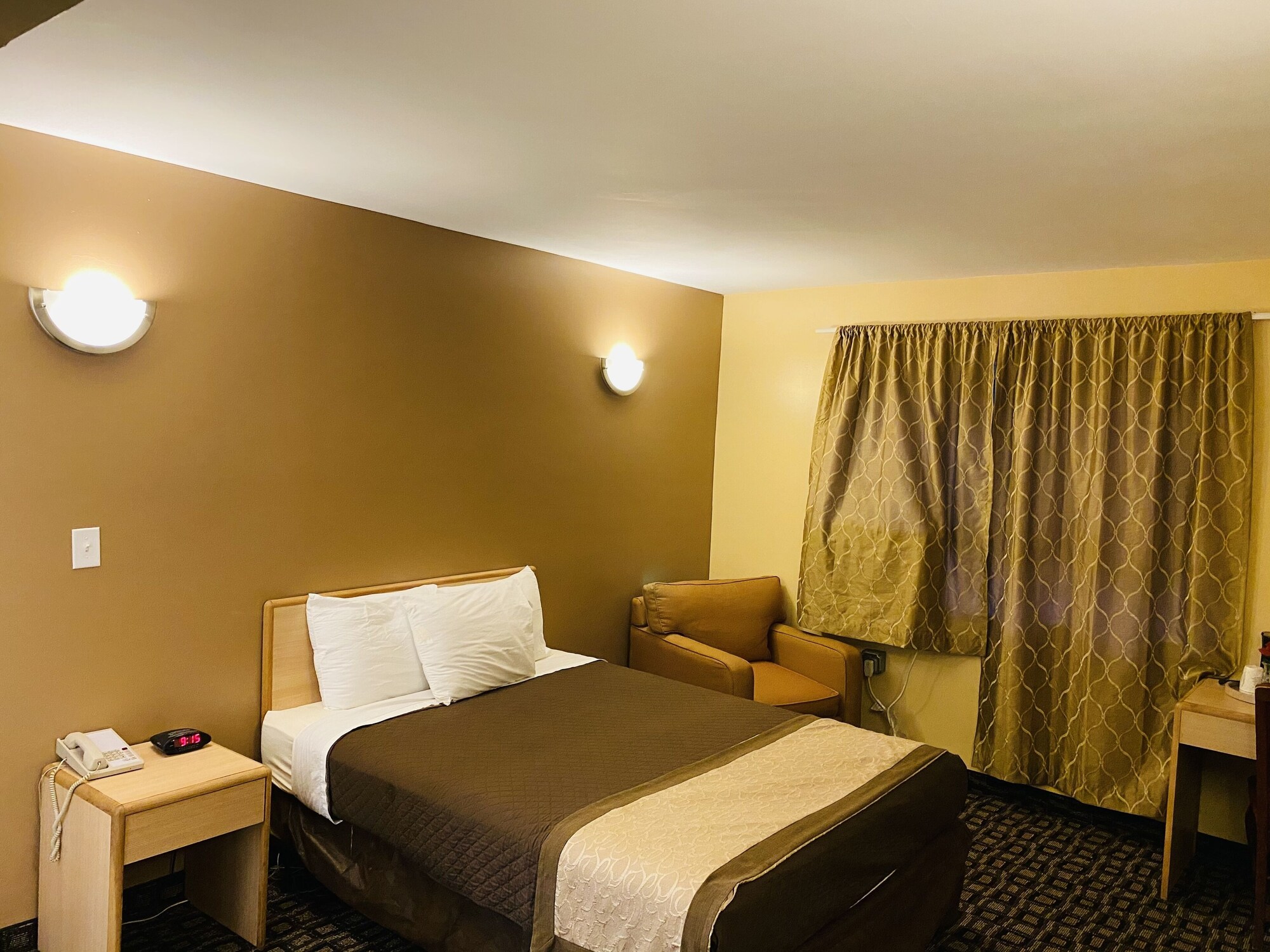 غرفة بسرير كوين، M Star Hotel Mansfield 3/8