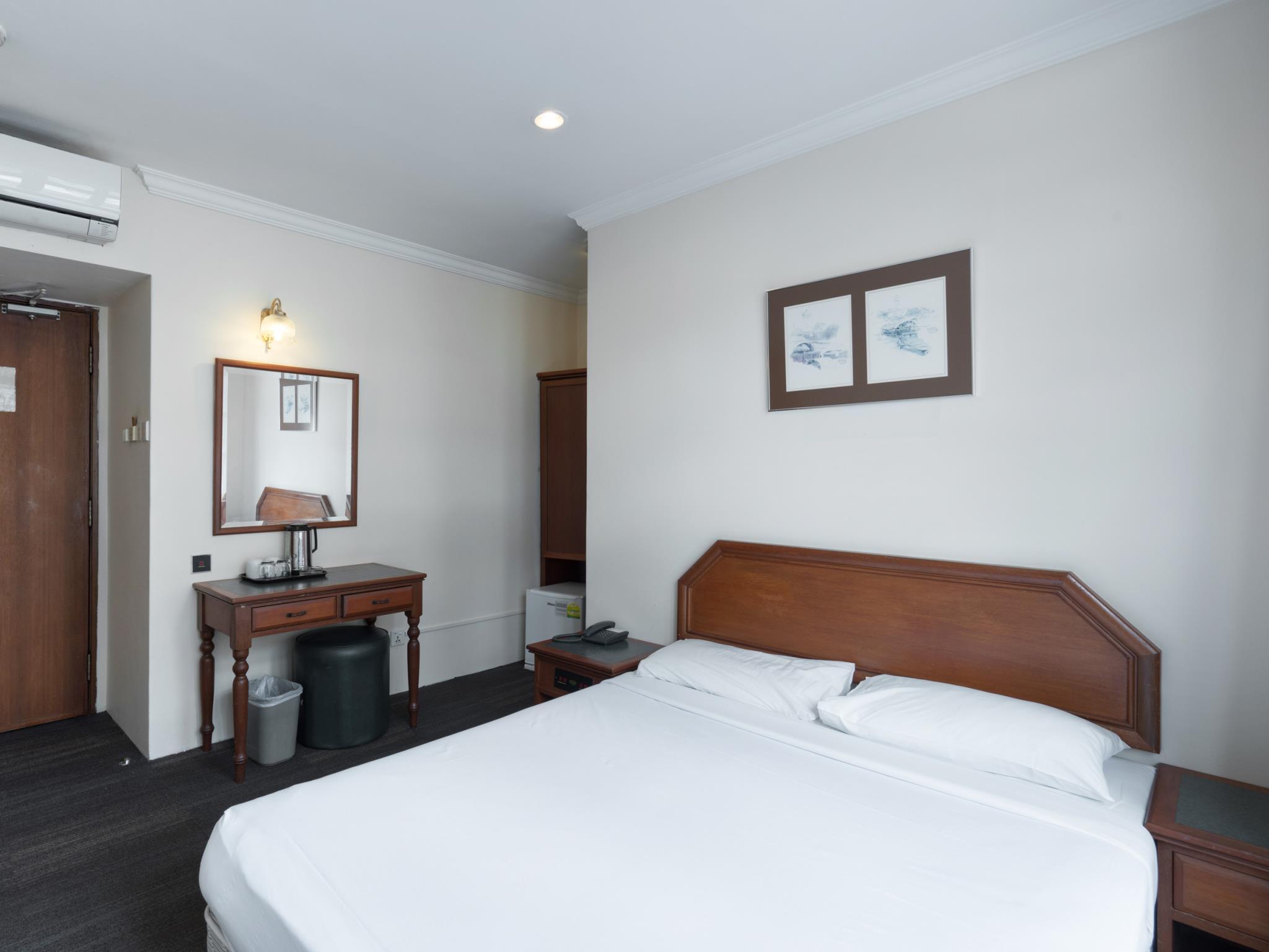 Penta Hotel 27/55